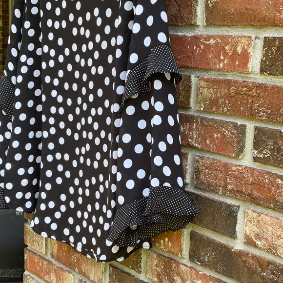 Light weight top for summer.  So adorable! - Picture 4 of 5